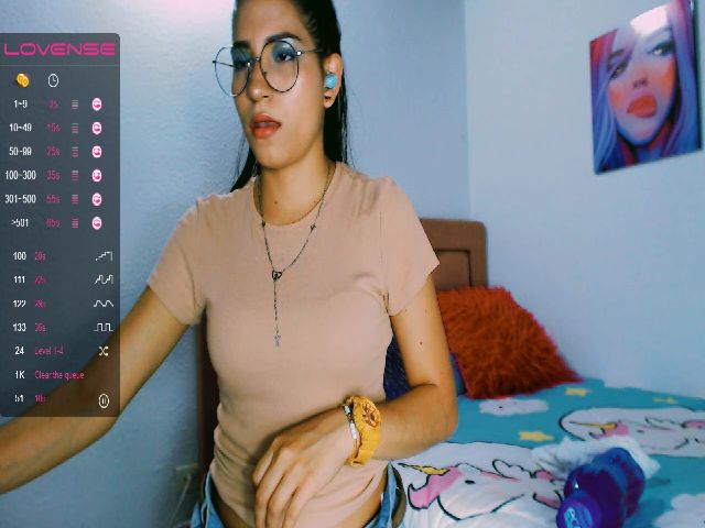 Live sex webcam photo for Emma_18x #268865913
