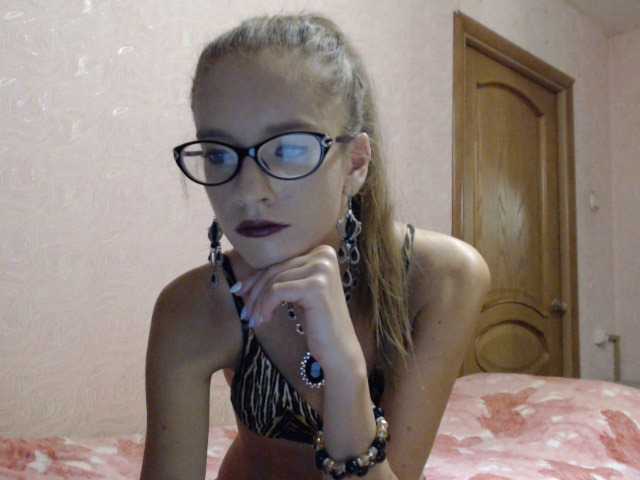 Live sex webcam photo for Nezabudka #268860880