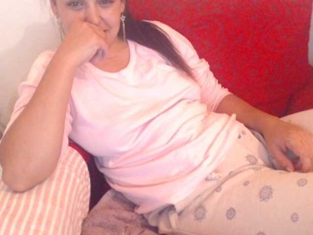 Live sex webcam photo for carlastar00 #268867320