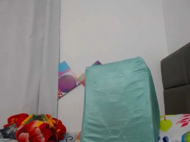 Live sex webcam photo for sexy-mary-69 #268867766