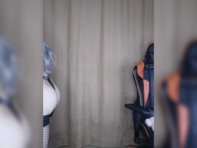 Live sex webcam photo for Mila18777 #268866645