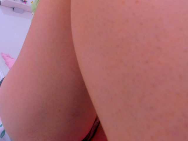 Live sex webcam photo for ScarleetLiz #268867404