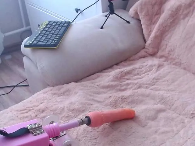 Live sex webcam photo for Sunny-Rose #268871741