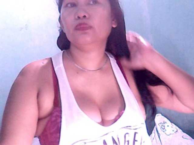 Live sex webcam photo for wildmom4u #268876509