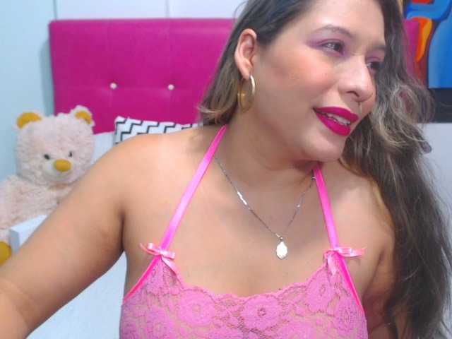 Live sex webcam photo for Rebecca28- #268868237