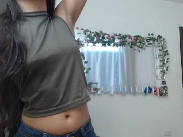 Live sex webcam photo for Little-Star #268876458