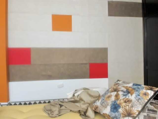 Live sex webcam photo for cristal-230 #268872757