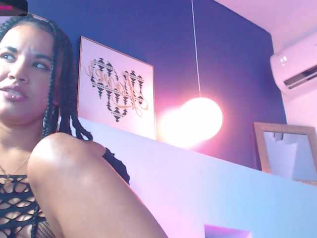 Live sex webcam photo for CrissMartiin #268867579