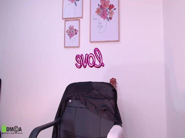 Live sex webcam photo for Annie_es #268879295