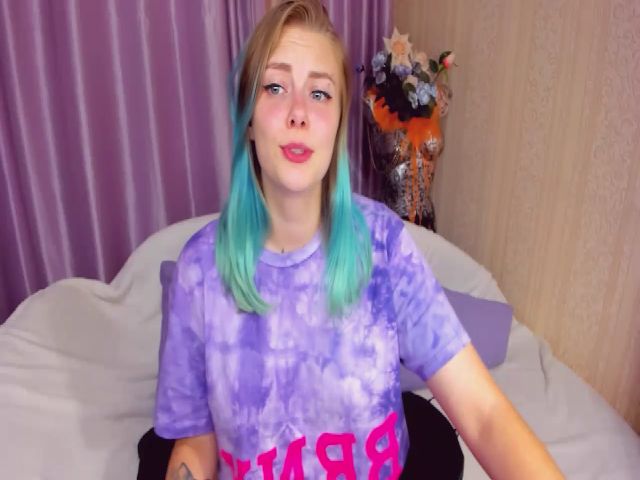 Live sex webcam photo for AprillSnow #268876083