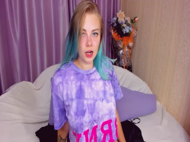 Live sex webcam photo for AprillSnow #268877313