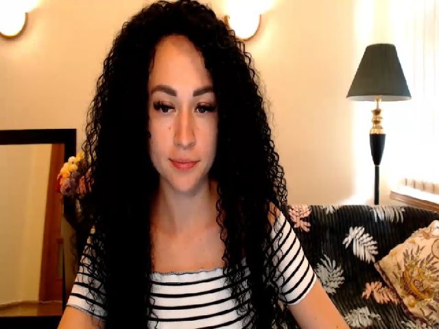 Live sex webcam photo for Space_Girly #268877917