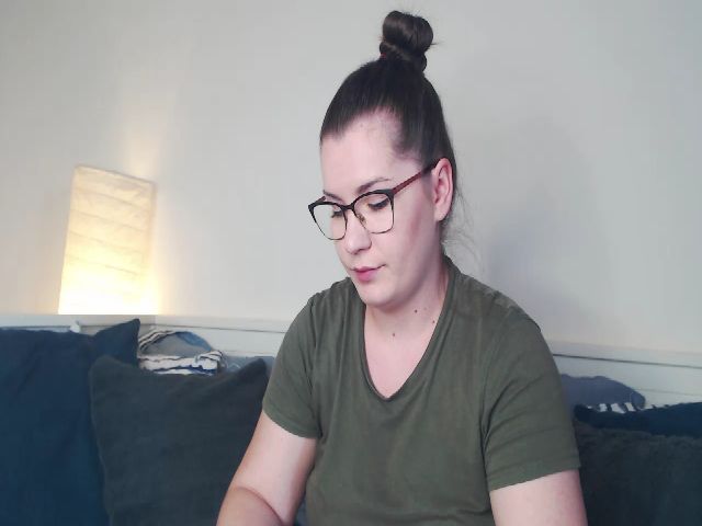 Live sex webcam photo for EveGoddes #268877873