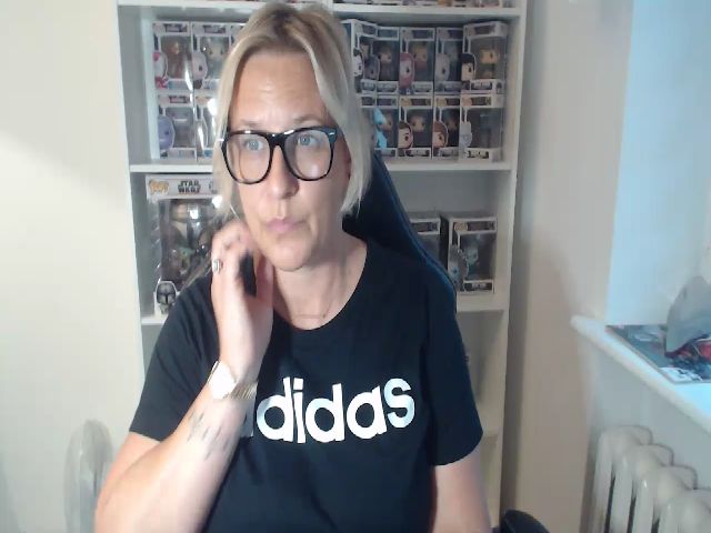 Live sex webcam photo for LuisaSexy69 #268876881