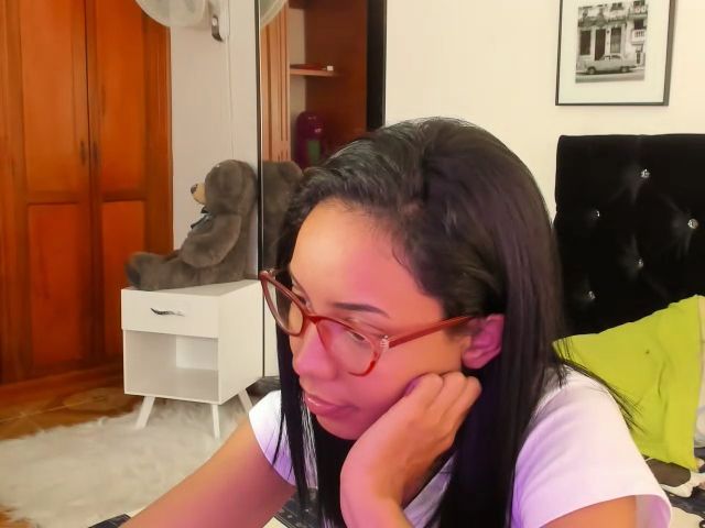 Live sex webcam photo for CHANEL_FOXY #268881530