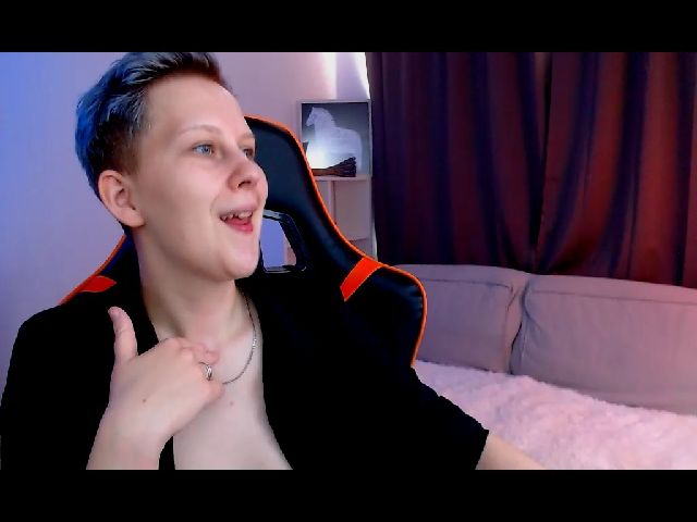 Live sex webcam photo for Oh_daisy #268875507