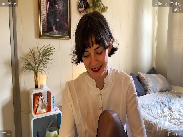 Live sex webcam photo for miatv #268870389