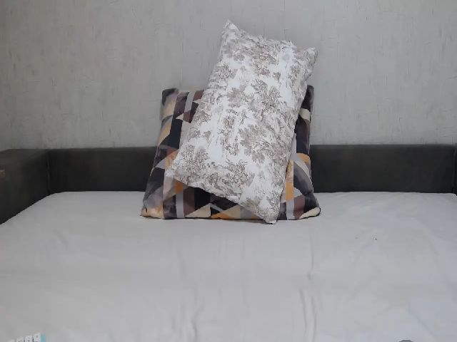 Live sex webcam photo for TifanyGold #268884403