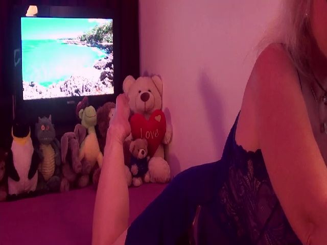 Live sex webcam photo for MoniCutex #268869444