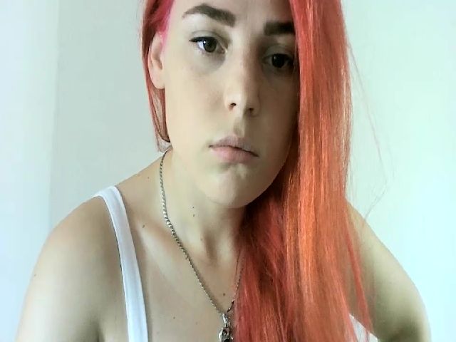 Live sex webcam photo for BehAaPpYYYY #268873328