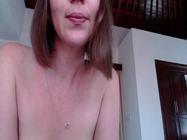 Live sex webcam photo for Kattyhot4you #268872989