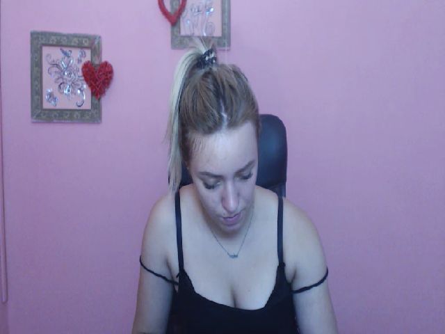 Live sex webcam photo for KetiLove_ #268870943