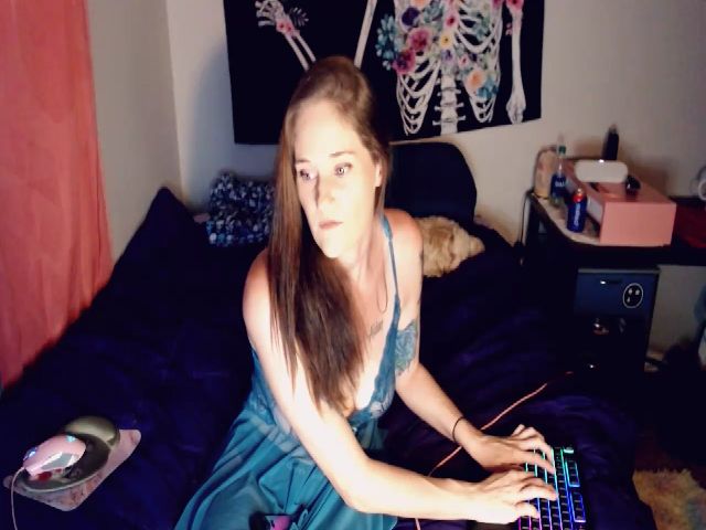 Live sex webcam photo for Lolabunny9 #268868541