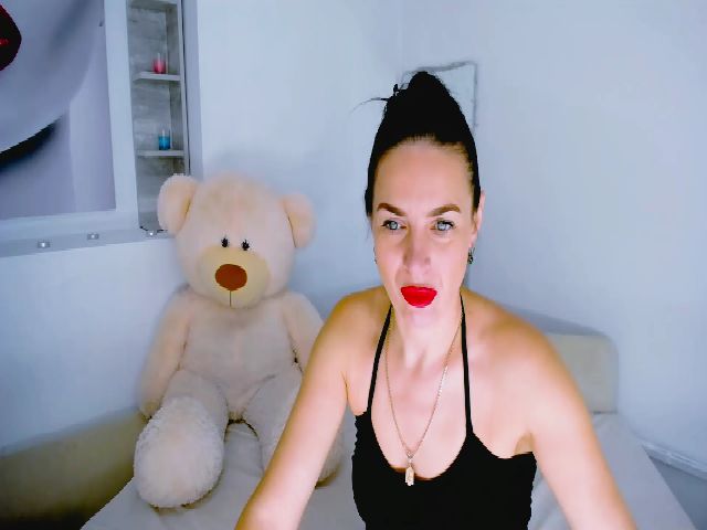 Live sex webcam photo for Laura_Smith #268870725