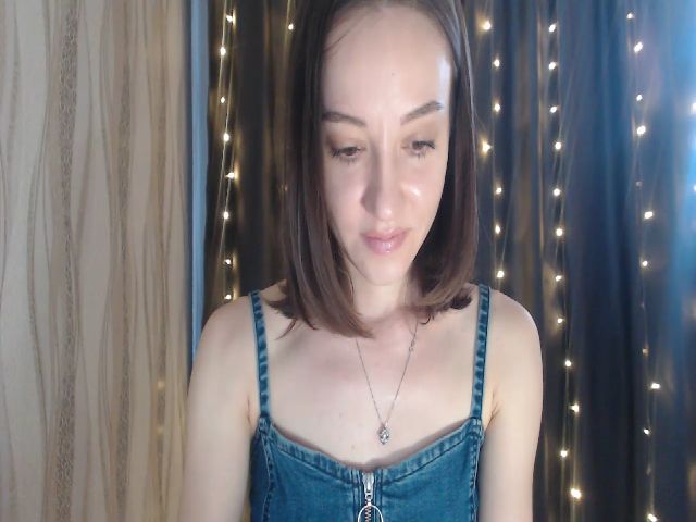 Live sex webcam photo for LiLLi_e #268873949