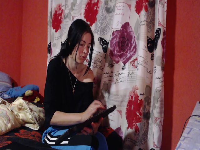 Live sex webcam photo for HOT_JULLYXXX #268881506