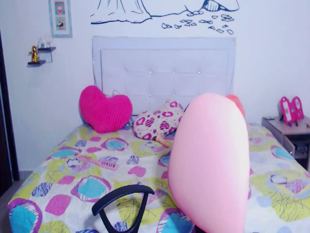 Live sex webcam photo for violeta09 #268871115