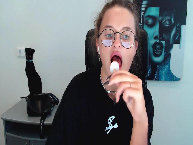 Live sex webcam photo for Felliciya #268877022