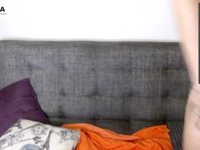 Live sex webcam photo for BrandyEvie #268867941