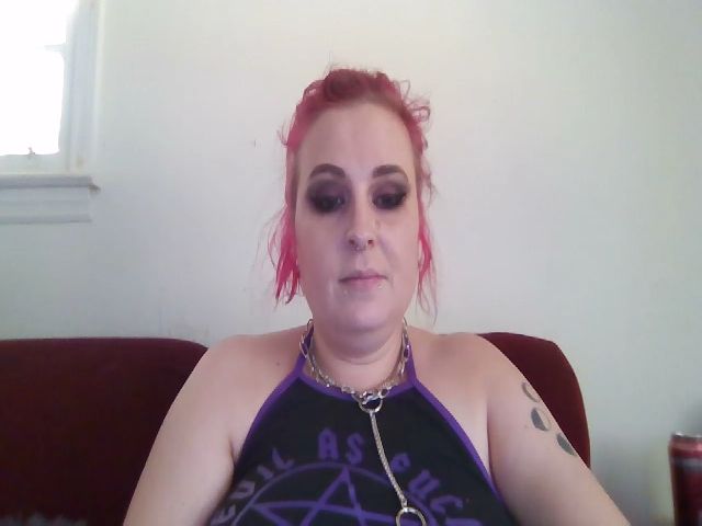 Live sex webcam photo for Weetziebabe #268879375