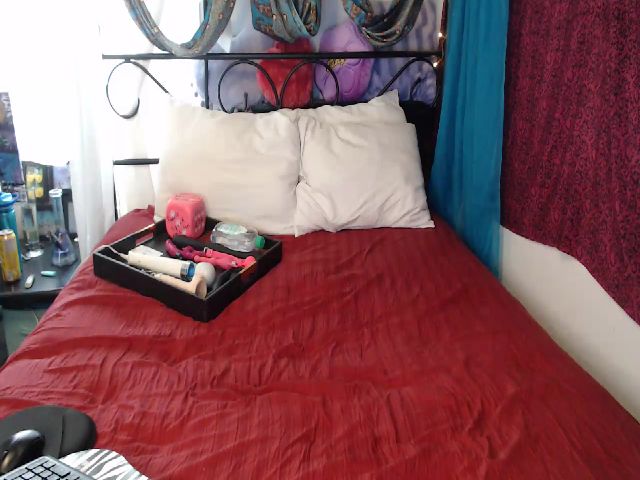 Live sex webcam photo for AmberrLee #268868076