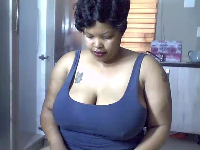 Live sex webcam photo for Sexylips79 #268871058