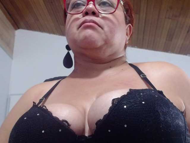 Live sex webcam photo for Samantta-Jone #268867580