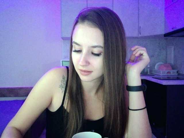 Live sex webcam photo for sweet2baby #268866888