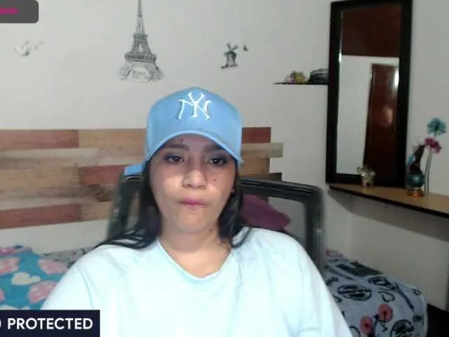Live sex webcam photo for hederlinparis #268872729