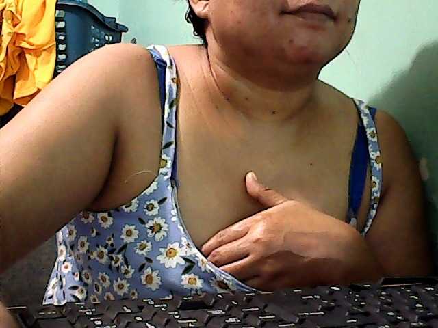 Live sex webcam photo for hornyhotme #268876426