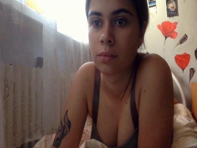 Live sex webcam photo for ShyGirl73 #268870992