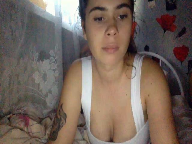 Live sex webcam photo for ShyGirl73 #268878967