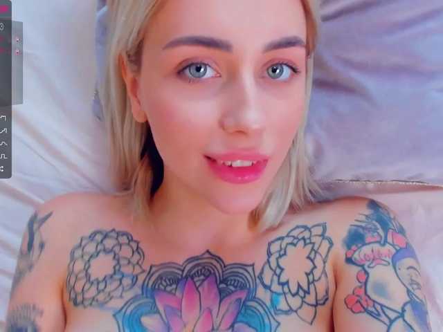 Live sex webcam photo for KaprinaGirrs #268893126