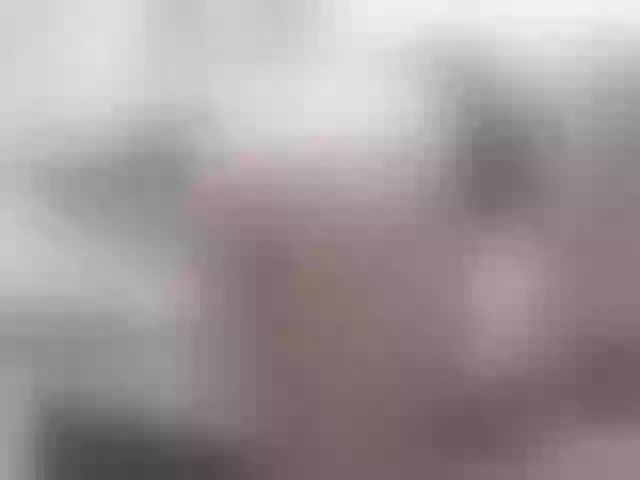 Live sex webcam photo for lilyhung50 #268898531