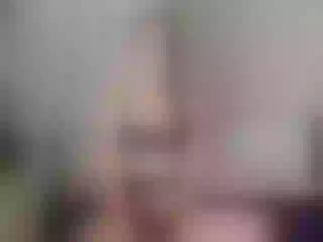 Live sex webcam photo for onlyours1 #268884975
