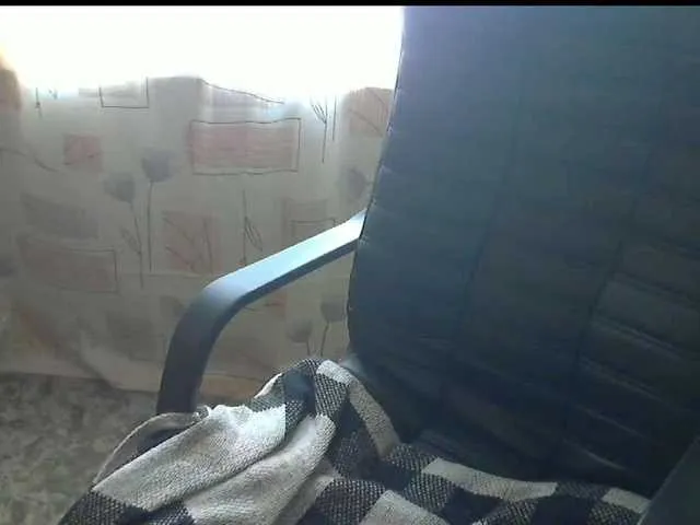 Live sex webcam photo for xlorax777 #268893382