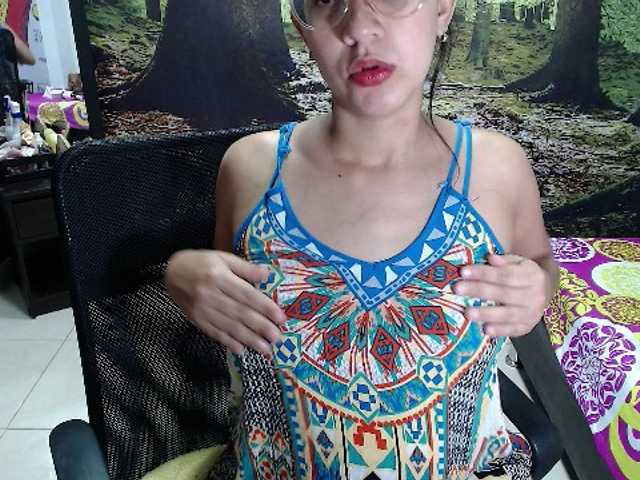 Live sex webcam photo for pregnanttswee #268885303