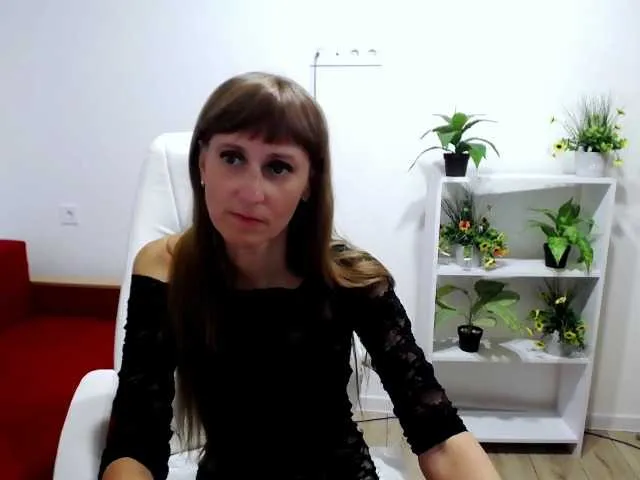 Live sex webcam photo for Tori-Vi #268885577