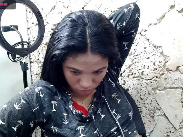 Live sex webcam photo for Elovessemax #268898816