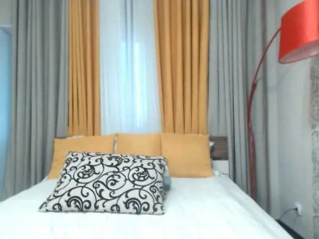 Live sex webcam photo for ShowMGO #268889590